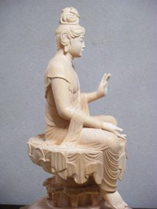 木造弥勒菩薩半跏像